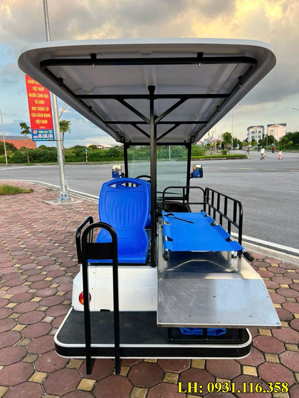 mua xe điện chở bệnh nhân trong bệnh viện