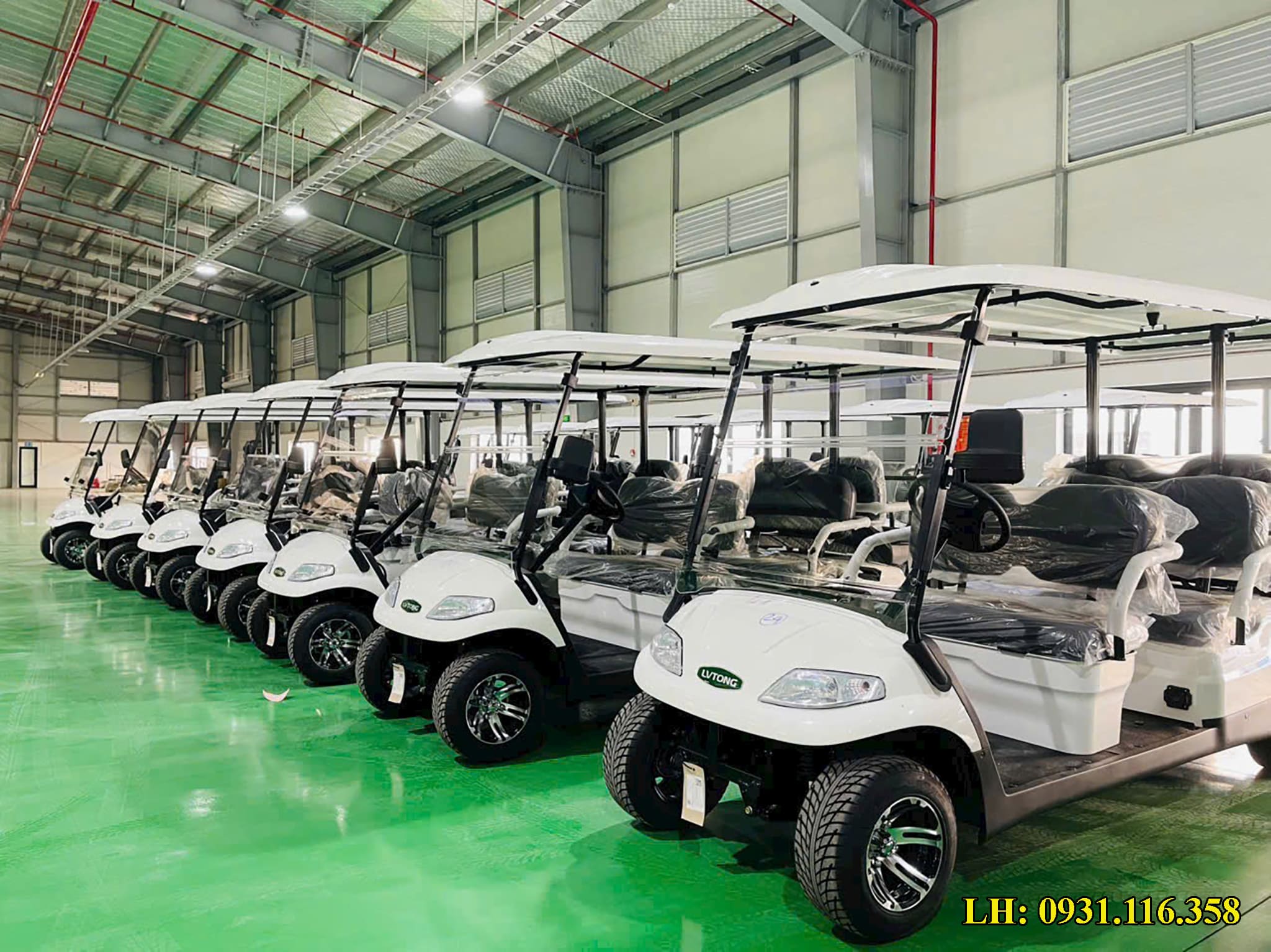 xe điện sân golf LVTONG trong showroom